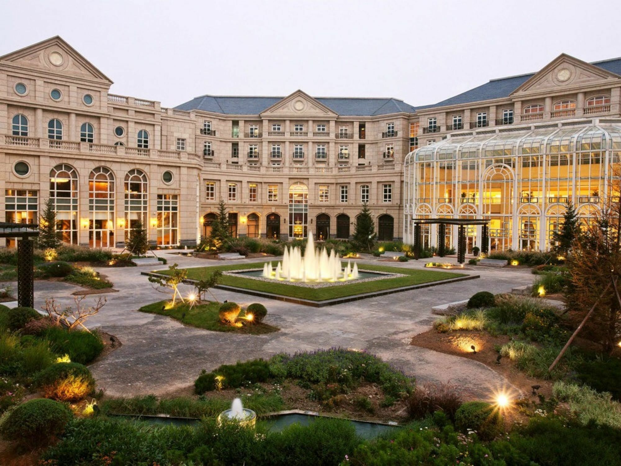 Tianjin Goldin Metropolitan Polo Club Hotel Xiqing Exterior photo
